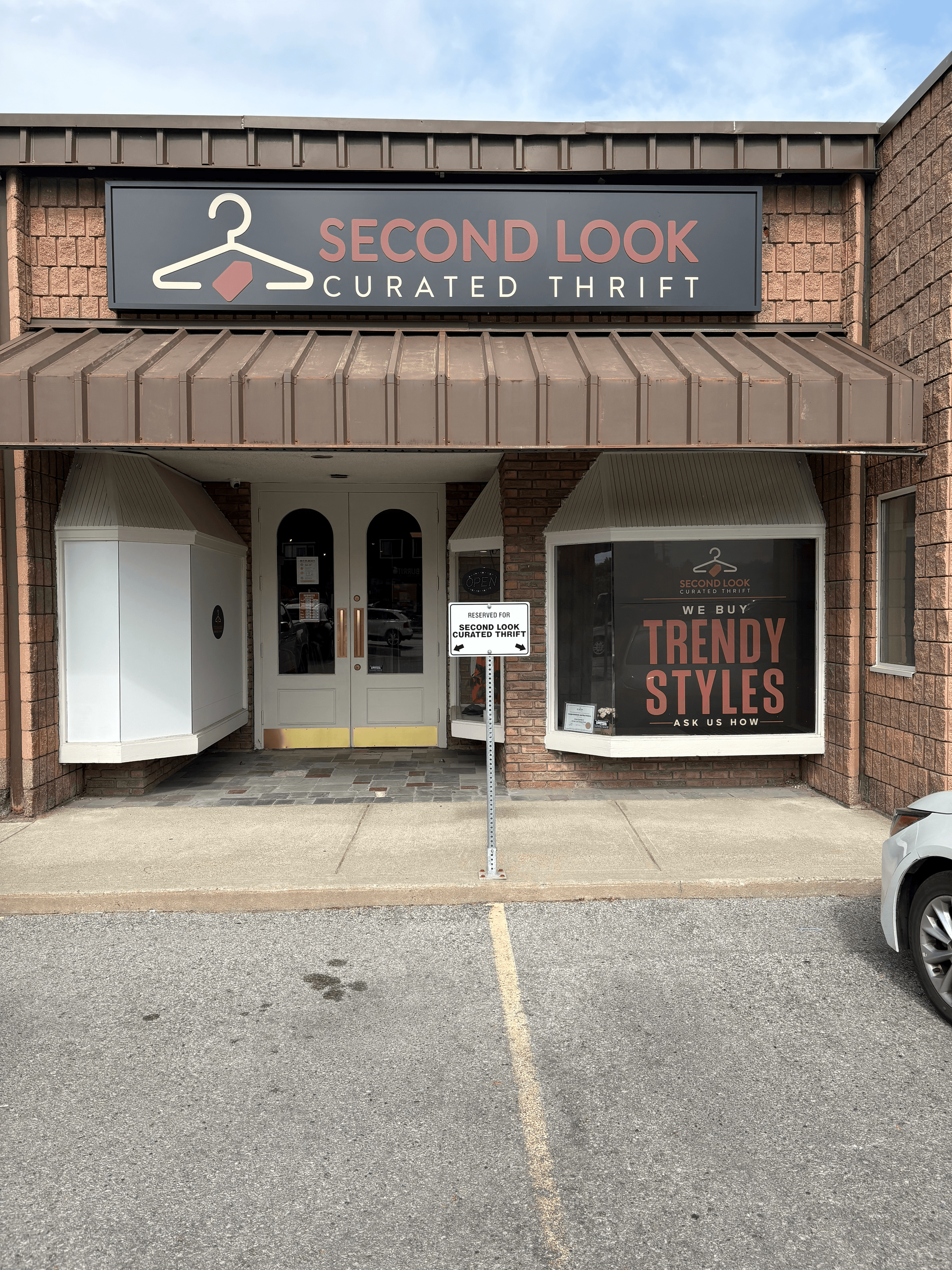 Second Look store